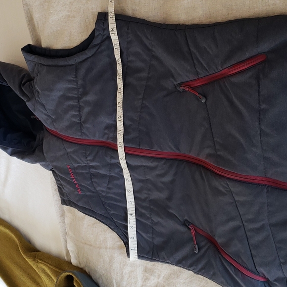 Mammut hooded vest - Picture 12 of 15